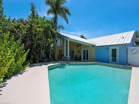 1265 Forest Ave, Naples, FL 34102 photo 19