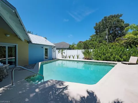 1265 Forest Ave, Naples, FL 34102 photo 18