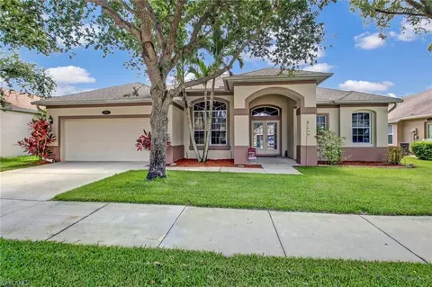 206 Burnt Pine Dr, Naples, FL 34119 photo 1