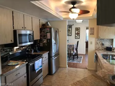 158 Pinehurst Cir, Naples, FL 34113 photo 9