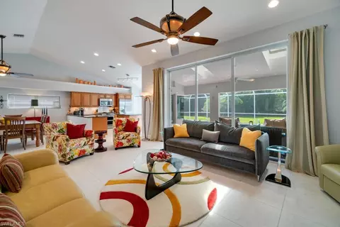 485 Fox Den Cir, Naples, FL 34104 photo 5