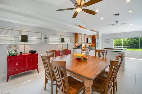 485 Fox Den Cir, Naples, FL 34104 photo 10