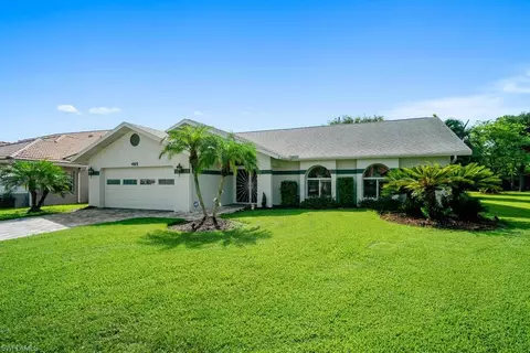 485 Fox Den Cir, Naples, FL 34104 photo 2