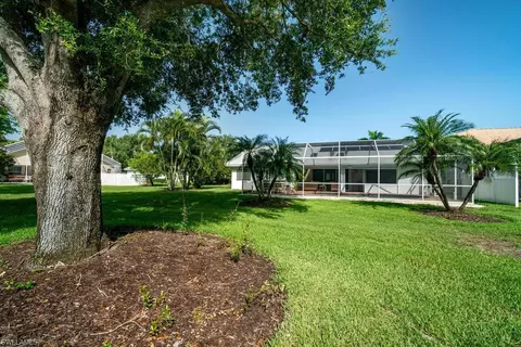 485 Fox Den Cir, Naples, FL 34104 photo 31