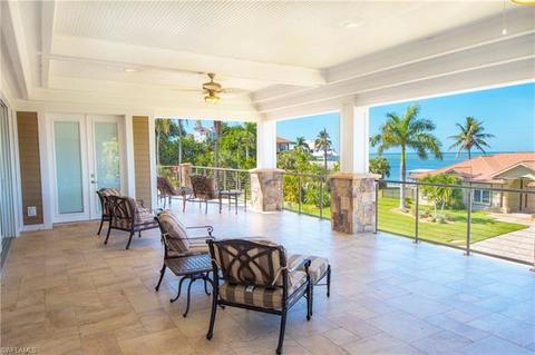 91 Dolphin Cir, Naples, FL 34113 photo 4