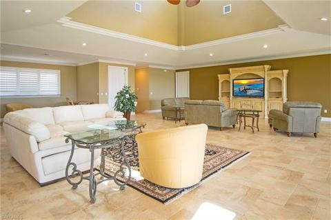 91 Dolphin Cir, Naples, FL 34113 photo 9