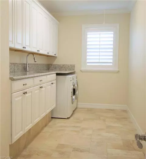 91 Dolphin Cir, Naples, FL 34113 photo 13