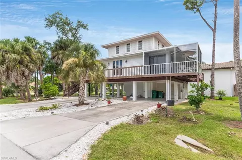 9300 Vanderbilt Dr, Naples, FL 34108 photo 4