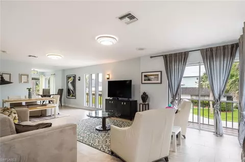 9300 Vanderbilt Dr, Naples, FL 34108 photo 2