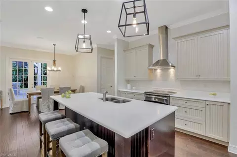 747 Myrtle Ter, Naples, FL 34103 photo 7