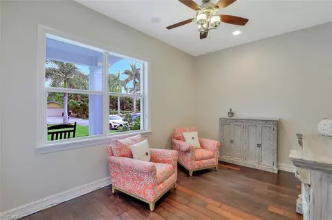747 Myrtle Ter, Naples, FL 34103 photo 17