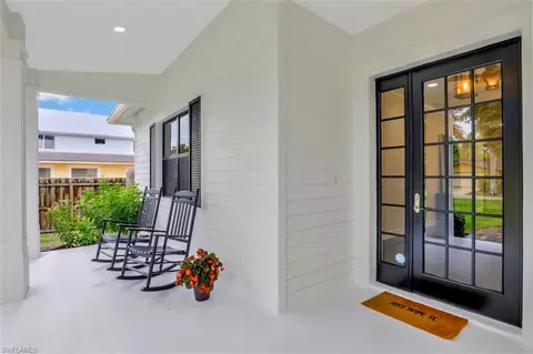 747 Myrtle Ter, Naples, FL 34103 photo 22