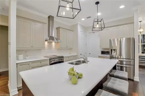 747 Myrtle Ter, Naples, FL 34103 photo 8