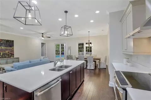 747 Myrtle Ter, Naples, FL 34103 photo 9