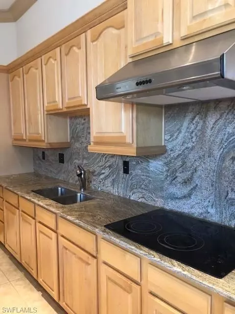 870 8th Ct E, Naples, FL 34108 photo 6