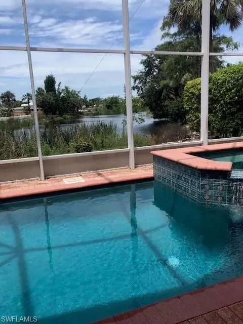 870 8th Ct E, Naples, FL 34108 photo 7