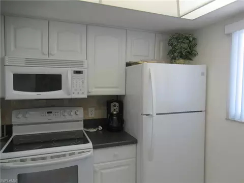 1018 Manatee Rd #E307, Naples, FL 34114 photo 4