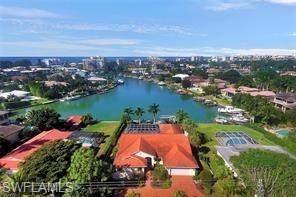 365 Hawser Ln, Naples, FL 34102 photo 1