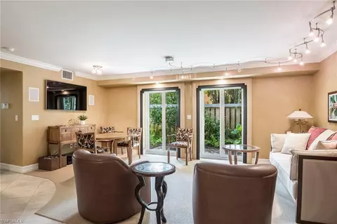 445 3rd Ave S #102, Naples, FL 34102 photo 6