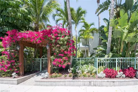 445 3rd Ave S #102, Naples, FL 34102 photo 1