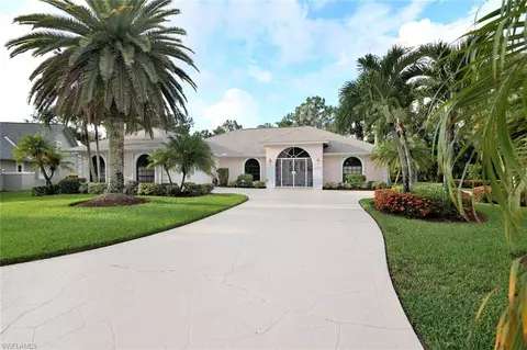 5360 Berkeley Dr, Naples, FL 34112 photo 1