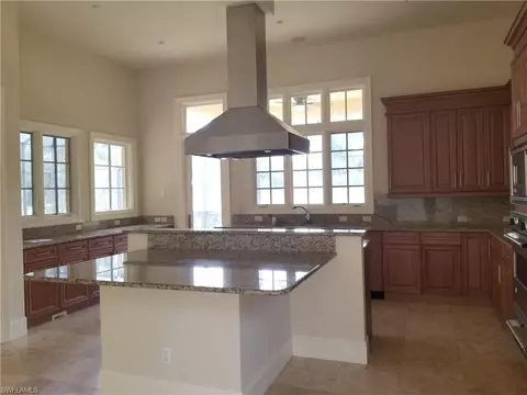 2944 Tiburon Blvd E, Naples, FL 34109 photo 3