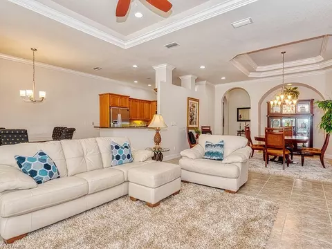 440 Chartwell Pl, Naples, FL 34110 photo 4