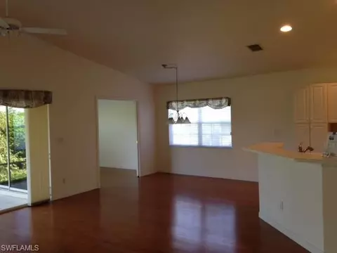 105 Chamonix Ct, Naples, FL 34112 photo 4