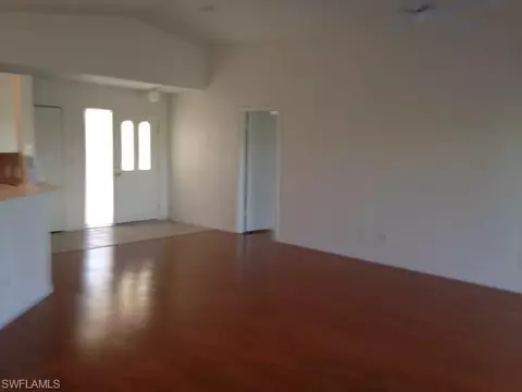 105 Chamonix Ct, Naples, FL 34112 photo 2
