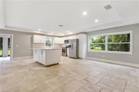 687 Cypress Way E, Naples, FL 34110 photo 15