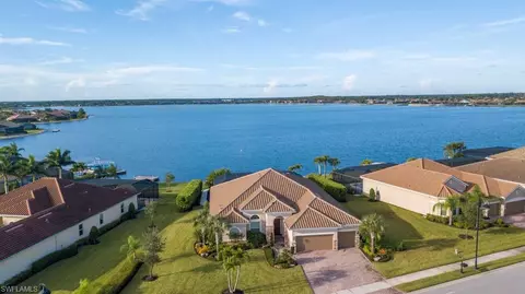 9253 Quarry Dr, Naples, FL 34120 photo 1