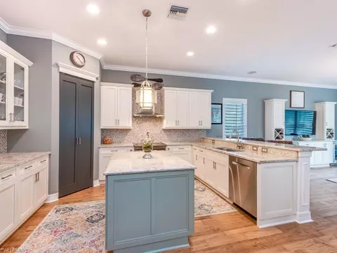 6597 Marbella Ln, Naples, FL 34105 photo 8