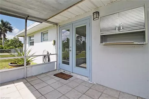 2311 Washington Ave, Naples, FL 34112 photo 9