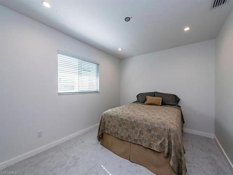 10022 Vanderbilt Dr, Naples, FL 34108 photo 11
