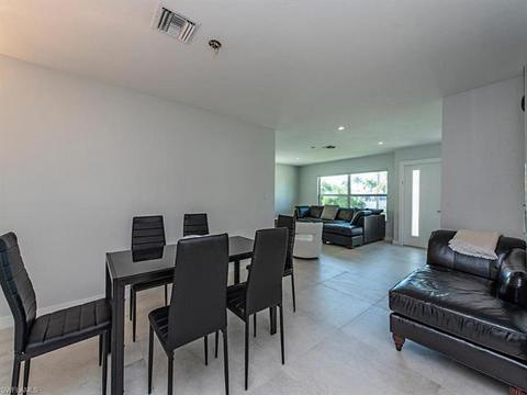 10022 Vanderbilt Dr, Naples, FL 34108 photo 7