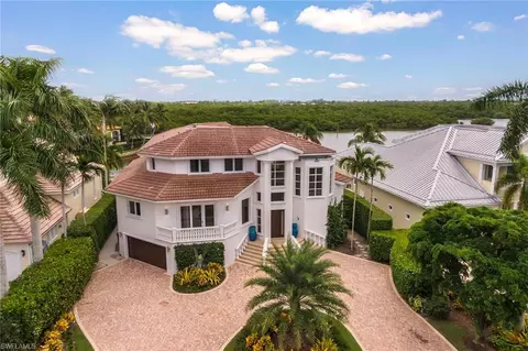 2223 Snook Dr, Naples, FL 34102 photo 2