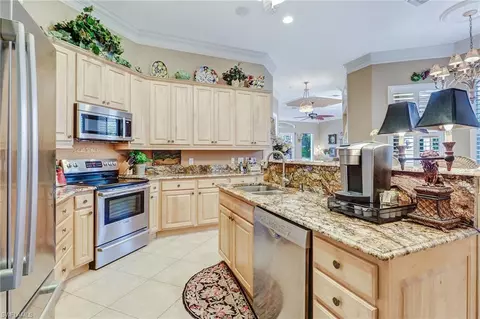 2864 Coco Lakes Dr, Naples, FL 34105 photo 11