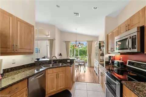 20103 Ballylee Ct, Estero, FL 33928 photo 4