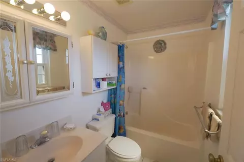 2636 Bayview Dr, Naples, FL 34112 photo 8