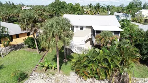 2636 Bayview Dr, Naples, FL 34112 photo 28