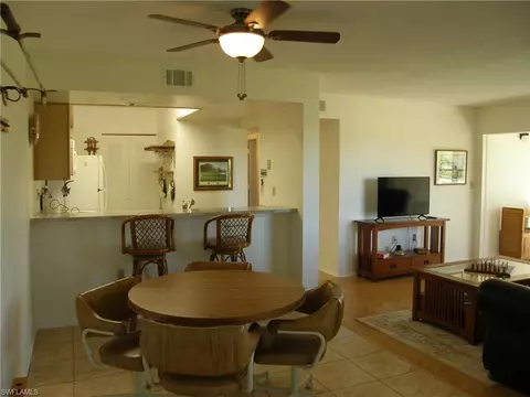 1069 Villa Dr #B202, Labelle, FL 33935 photo 3