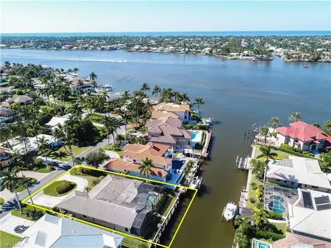 1850 Kingfish Rd, Naples, FL 34102 photo 13
