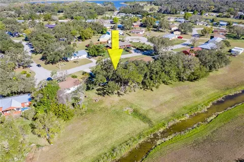 4032 Rainbow Cir, Labelle, FL 33935 photo 5