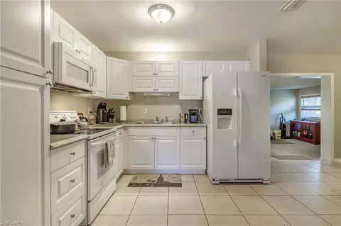 4032 Rainbow Cir, Labelle, FL 33935 photo 18