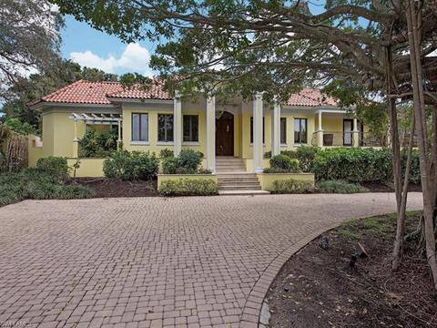 2545 Lantern Ln, Naples, FL 34102 photo 4