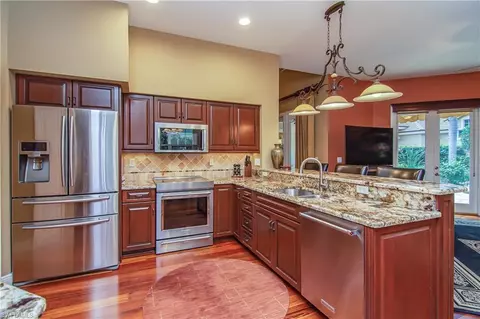 763 Glendevon Dr, Naples, FL 34105 photo 7