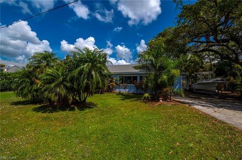2347 Harbor Rd, Naples, FL 34104 photo 12