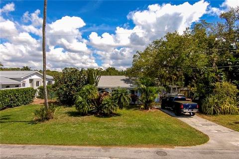 2347 Harbor Rd, Naples, FL 34104 photo 2