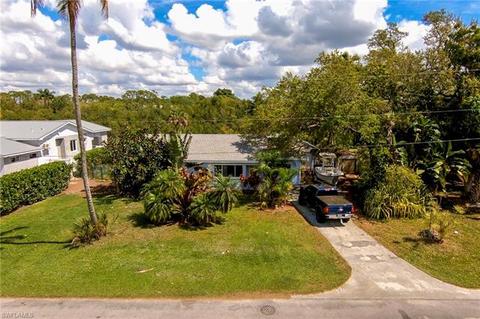 2347 Harbor Rd, Naples, FL 34104 photo 3