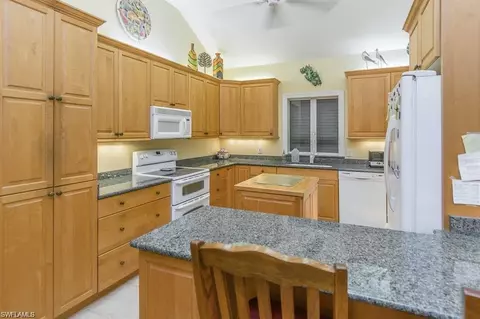 90 7th Ave S, Naples, FL 34102 photo 5